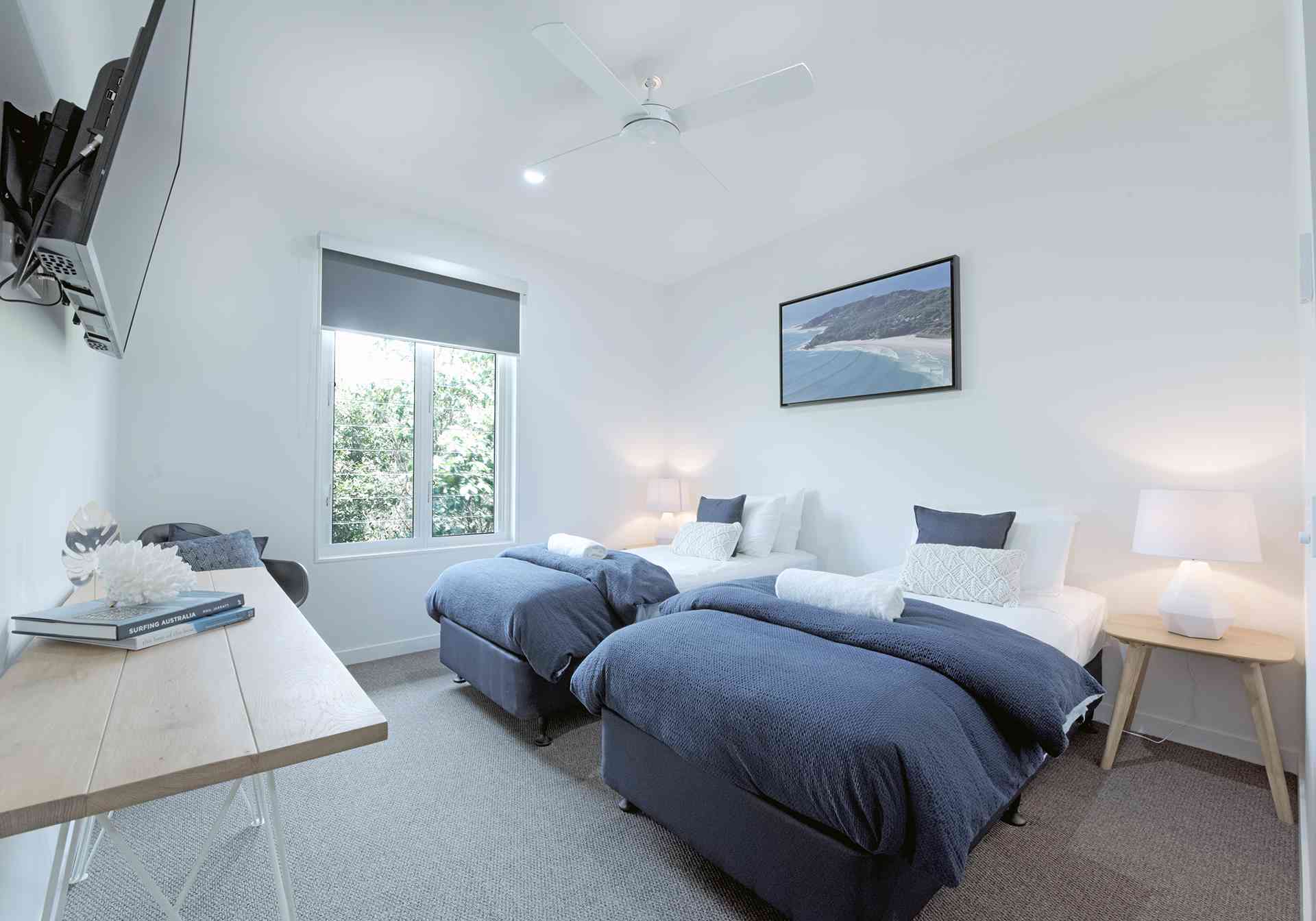 Room4